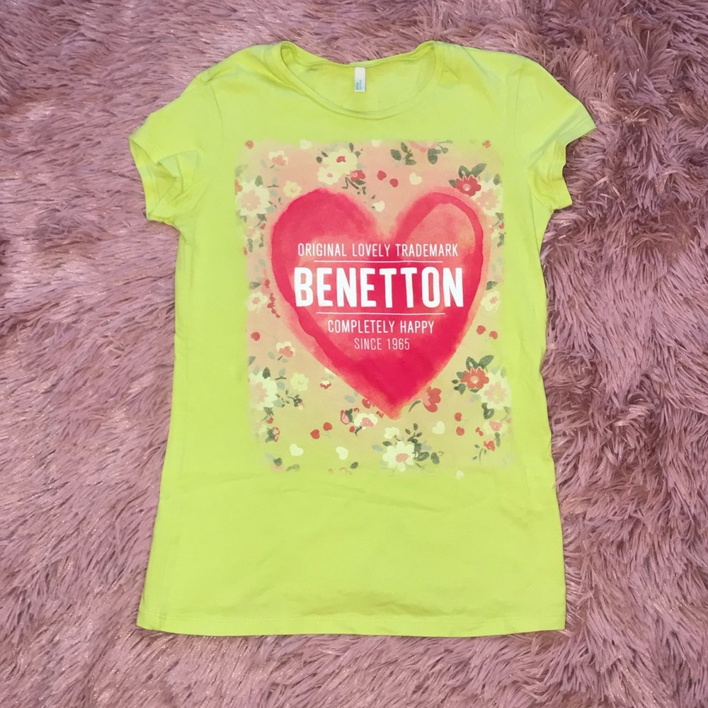GUC Benetton girls shirt 